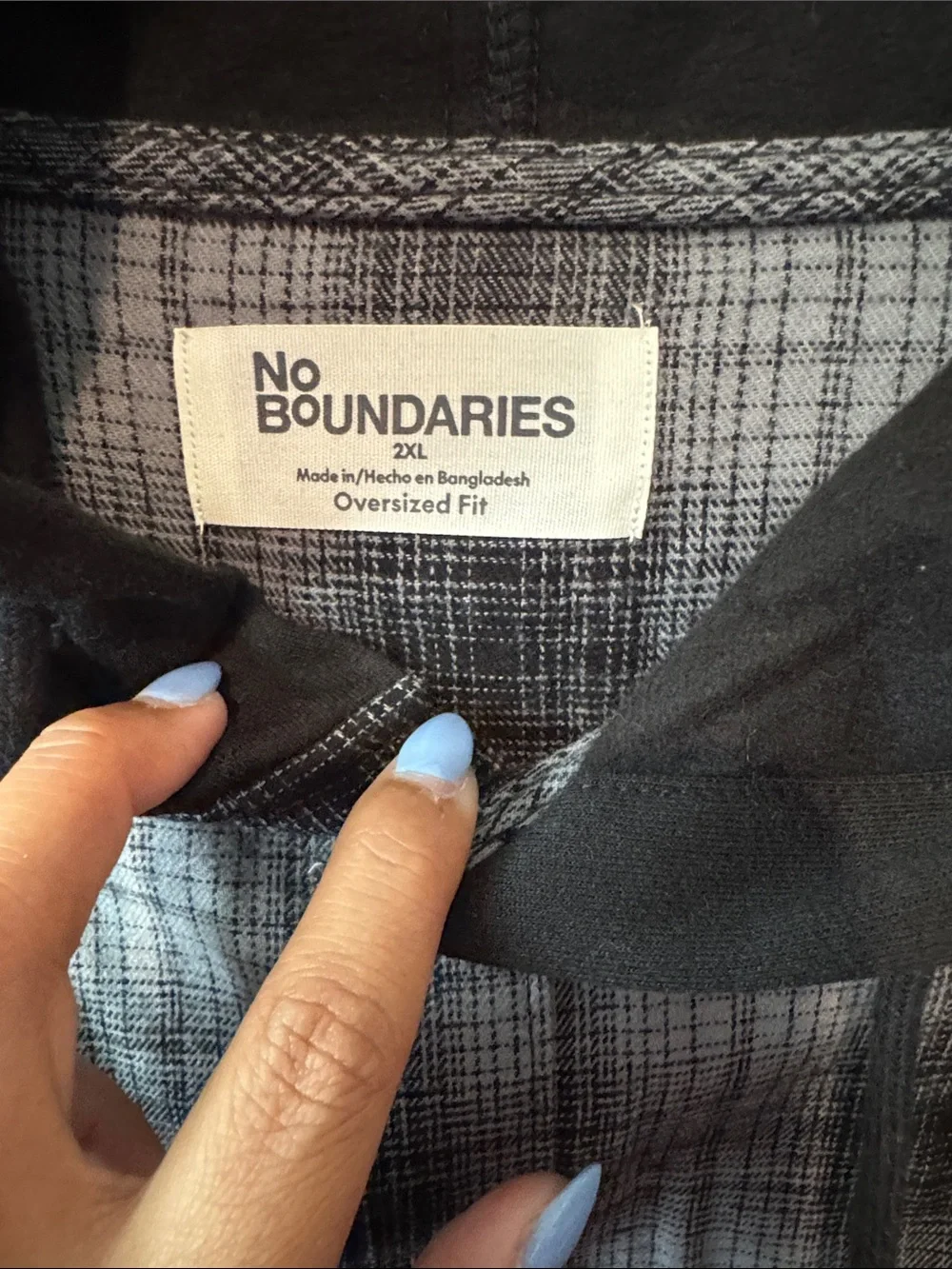Size 2XL No Boundaries Black and Gray Hooded Oversized Fit Flannel